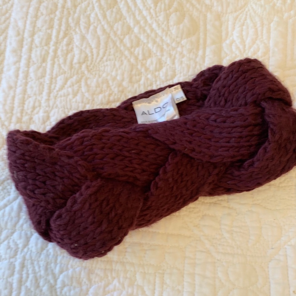 Knotted winter headband